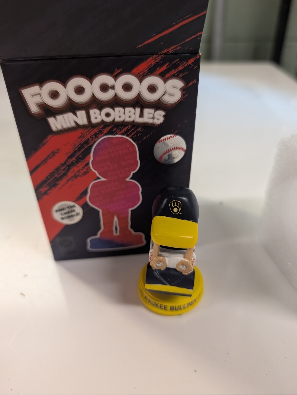 Foco Milwaukee Brewers mini bobblehead - bull pen car